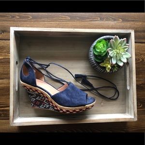 CAbi Aztec Cut Out Wedge